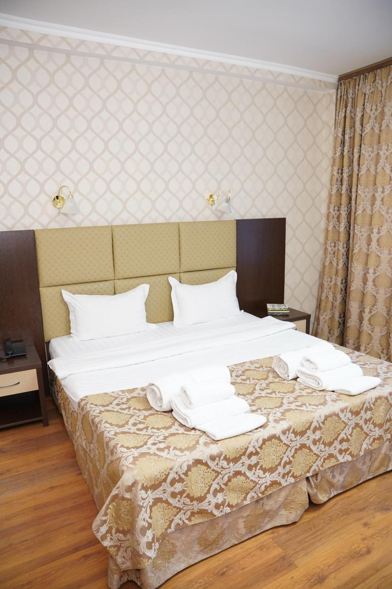 Sultan Beibarys Hotel Nur-Sultan  Exterior photo